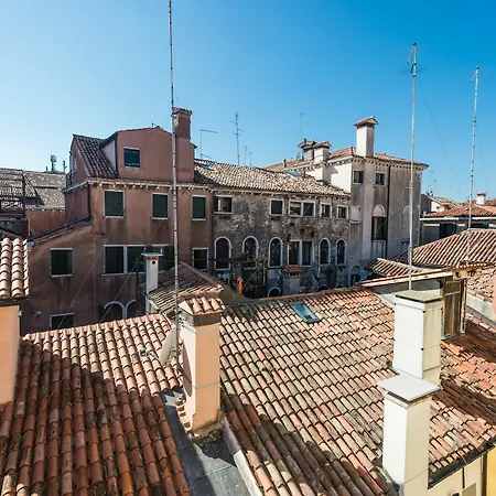 Polo's Treasures アパート